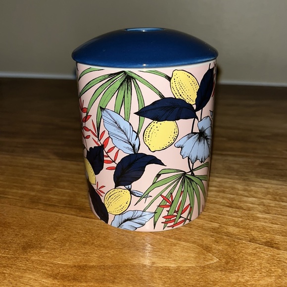 L'or de Seraphine diffuser vessel container in Mansour
Marrakech design ๐ฆ๐ด - Picture 2 of 5